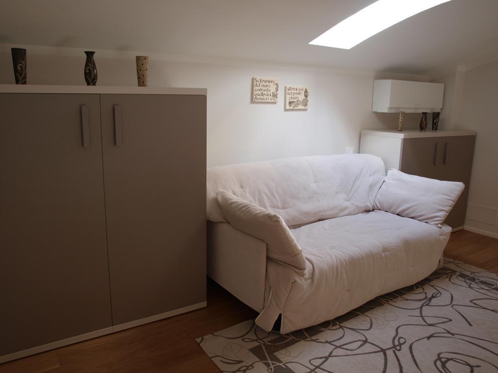 Il Pontile Holidays Apartment Marina di Pietrasanta Pokoj fotografie