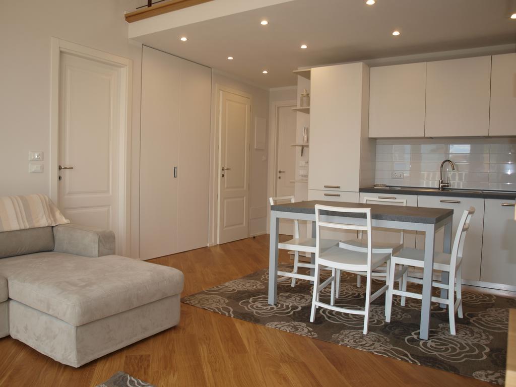 Il Pontile Holidays Apartment Marina di Pietrasanta Pokoj fotografie