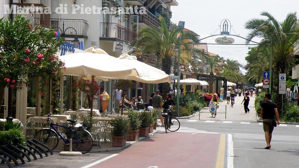 Il Pontile Holidays Apartment Marina di Pietrasanta Exteriér fotografie